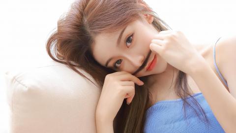 经历家暴后离婚，50岁脱口秀新人“房主任”出道